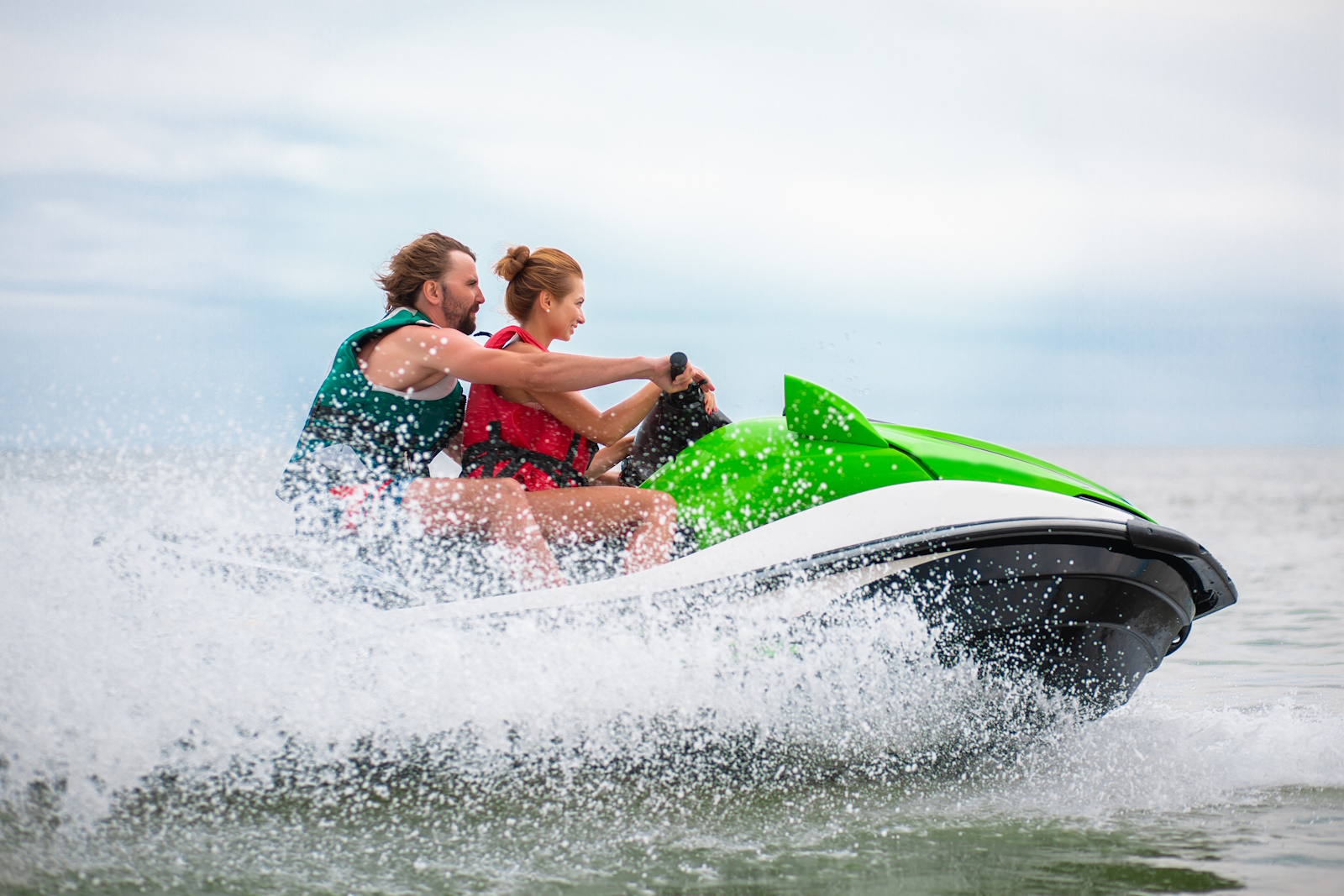 young people having fun driving on high speed on water scooter, man and woman on summer vacation, friends doing active sport SSUCv3H4sIAAAAAAAACpyRwW7DIAyG75P2DhHnRmoL7ZK9SrWDA26DSqECsmmq+u4zECrOu+HP9m//5vH+1nVsgqAl++weKaJYG7OE6CFqZwlvNyv3aBX6lqDS0XkNpoUTRDlbuCFBuxiT8DMnWYgQl4AhDVuRhIgX0ijwJVE2OpW4q4mcpA5KMbZpWFimzCoq4v/qLI+v6gYuaOVvXrgx4tEgFCOnUsquPxH9rbUGi9KucfXtJJhUwBulu9dS20vT5uKcr1zbpFts9GmF1+bMOHeHyaQTn0kTK58hBCpXlTeDJP2puzVzrIvZwKrKFP1ECnd8L7aHUYyj+OD8eBiGtaD83qxJJ69ThSiWV61a6zptwHDE/XGnzr0YjrIXYhQ9cMX77YCCTxImDpwO//wDAAD//wMAsJGTmYcCAAA=